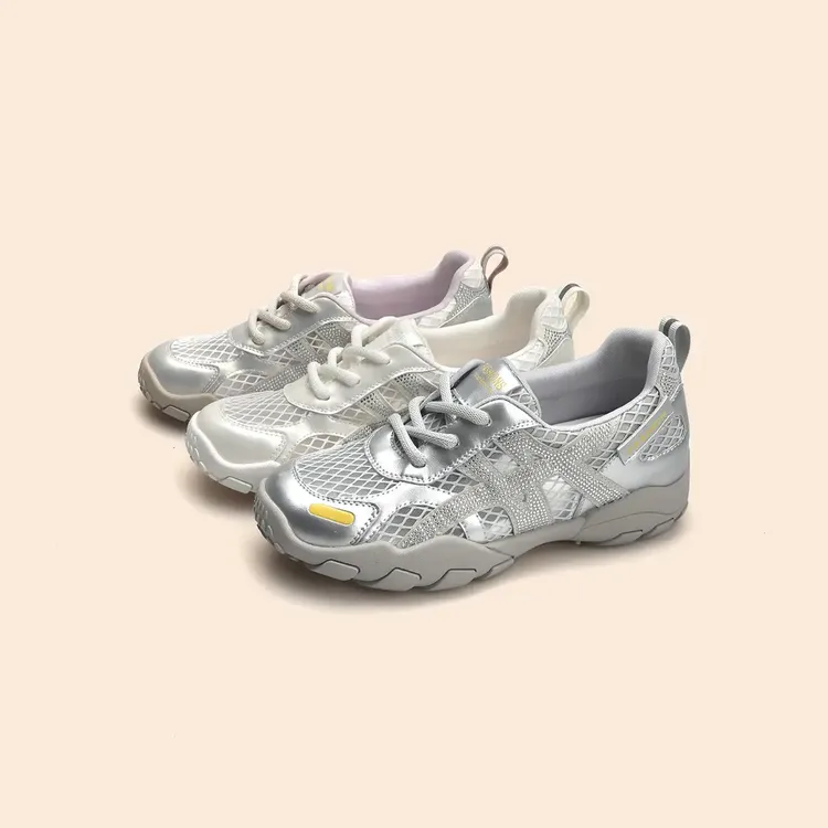 镂空水钻网面浅口女德训鞋2025夏季新款透气软底透气轻便户外