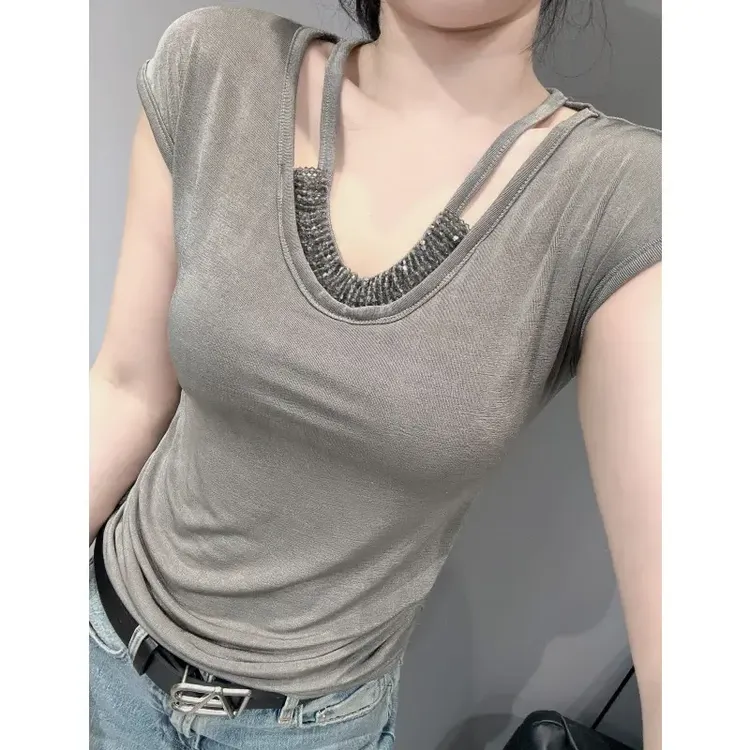 高档短袖t恤夏装女款爆款2025新款独特别致小衫女人味上衣时髦衫