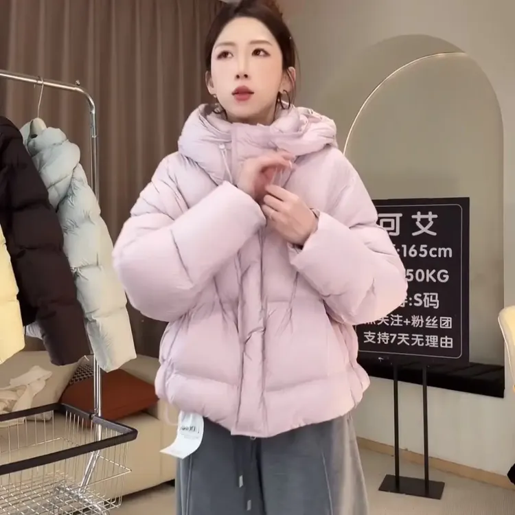 2025短款连帽泡芙女冬季保暖宽松休闲时尚加厚外套外出新款羽绒服