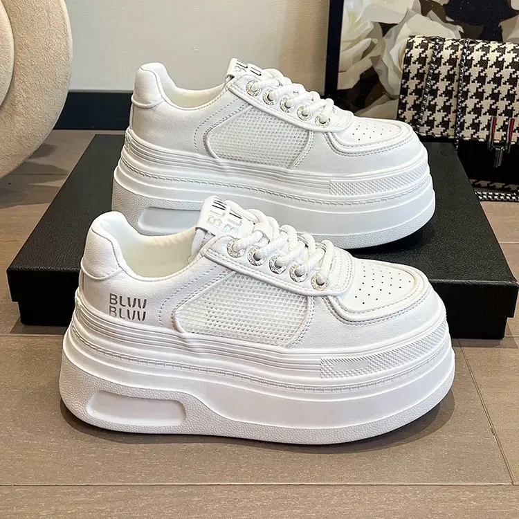 网面厚底小白鞋女透气2025春夏新款百搭真皮板鞋小个子透网松糕鞋