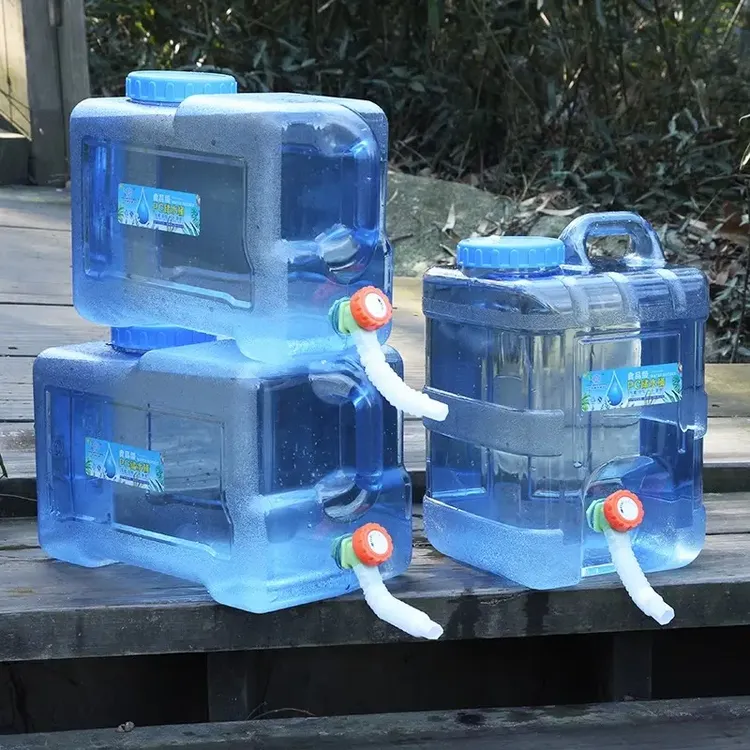 户外纯净水桶手提式带盖食品级家用蓄水矿泉水桶带龙头车载储水桶