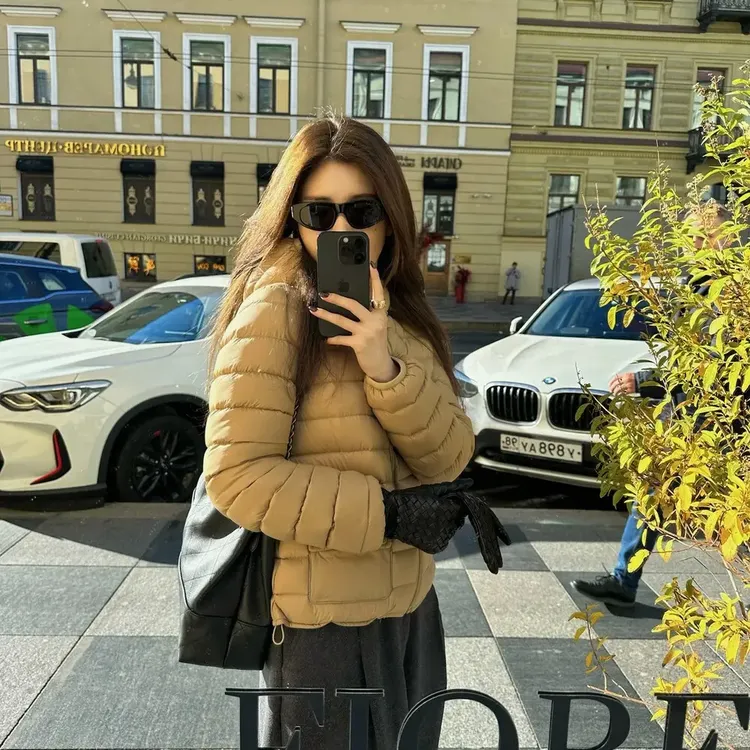 韩国轻盈小暖炉轻薄排骨90白鸭绒羽绒服女冬季新款显瘦修身外套