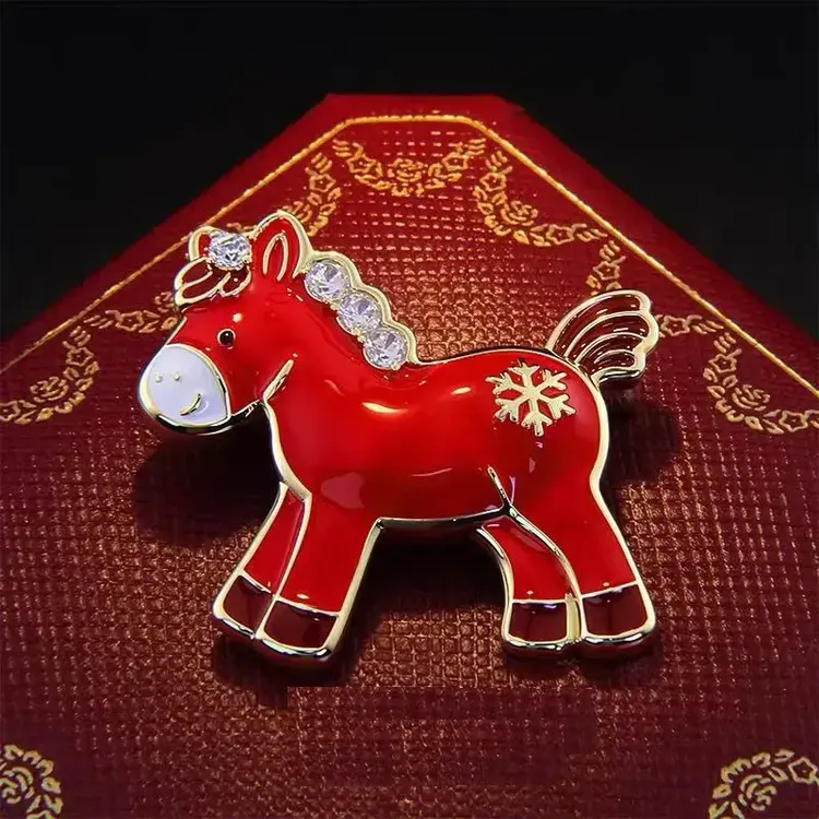 非金属树脂胸针 红色小马别针女新款高端时尚胸花大衣配饰