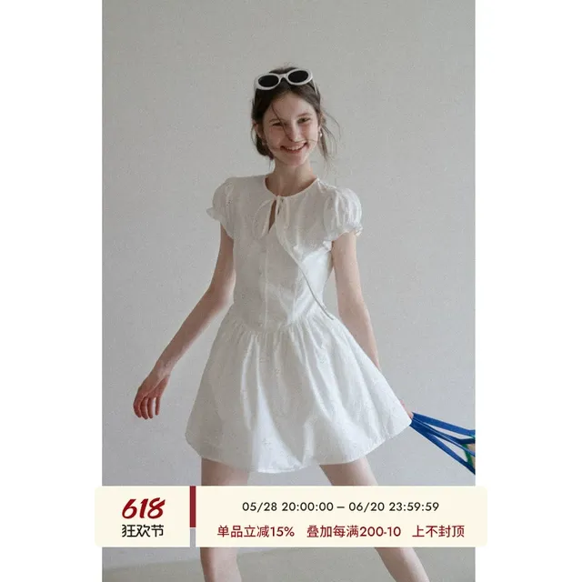 EGGKA法式刺绣重工短袖连衣裙女夏新款少女风气质显瘦收腰a字短裙