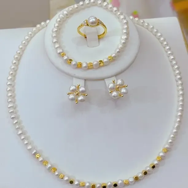 钛钢项链 项链时尚轻淑女款强光锁骨链