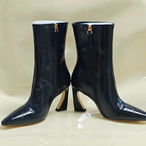 马丁靴秋冬常规高跟透气时装靴时尚细跟尖头筒靴套筒