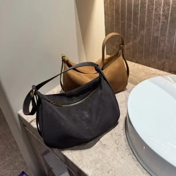 做旧擦色牛皮简约风月牙包复古斜挎包韩版女士百搭腋下斜挎包592