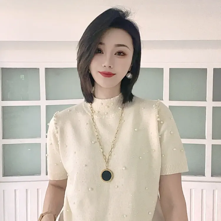 实体店大货半袖显瘦秋冬针织宽松圆领拼色冬季宽松型镂空短袖