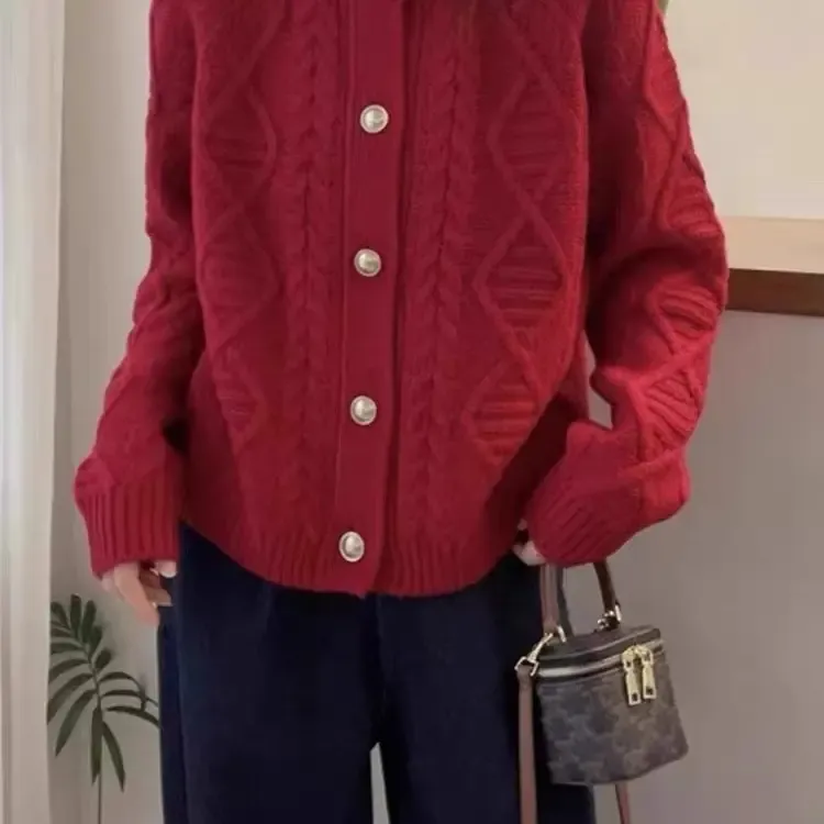 小香风金扣针织开衫女春秋复古气质短款高腰毛衣外套百搭时尚潮