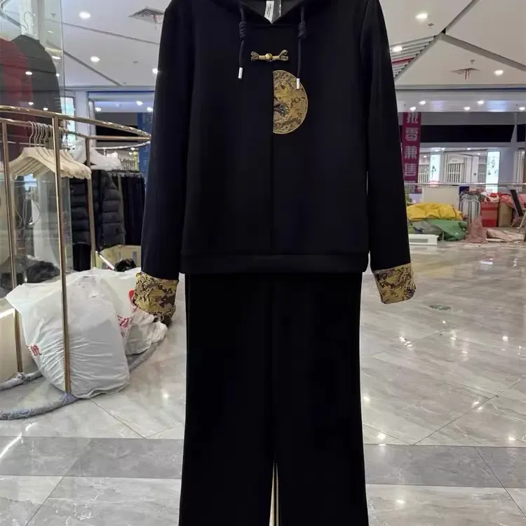 新款春秋季中老年妈妈装时尚宽松运动套装