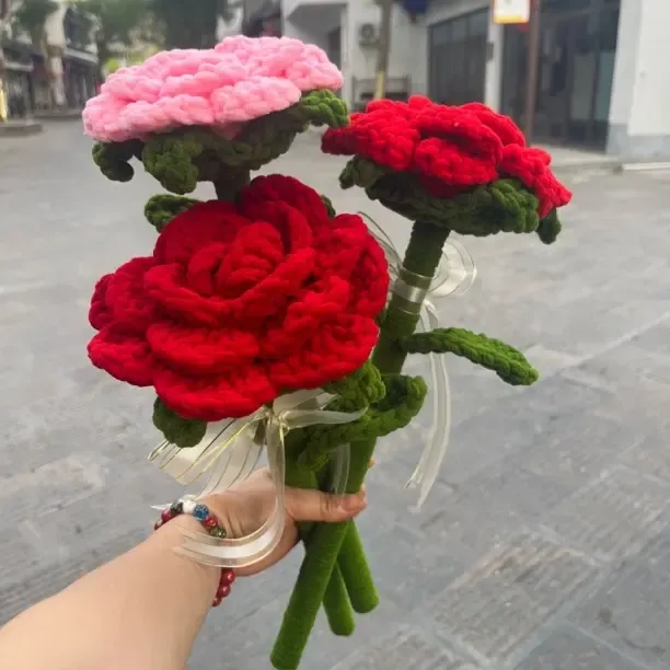 手工大玫瑰花成品diy钩织材料包粗冰条线编织送情人闺蜜老师妈妈