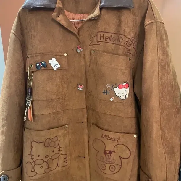 鹿皮绒加棉Kitty Mickey联名款皮衣外套秋冬冬季