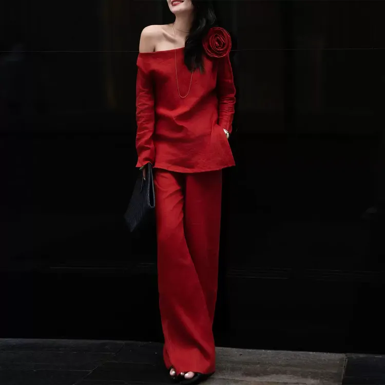 气质女神范高端红色套装2025春装新款一字肩棉麻上衣阔腿裤两件套