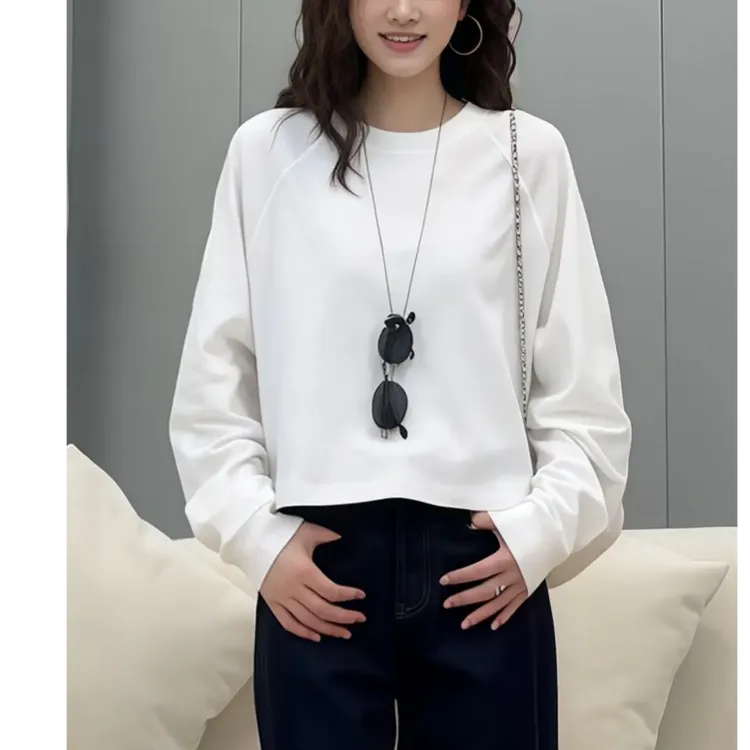 欧货圆领宽松短款白色长袖t恤女2025秋冬新款内搭卫衣显瘦打底衫