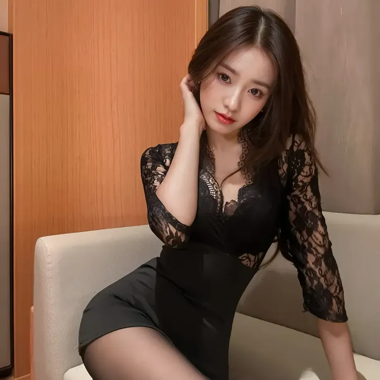 网红御姐风修身薄款性感黑色蕾丝包臀裙女士纯欲睡裙低胸深v显瘦