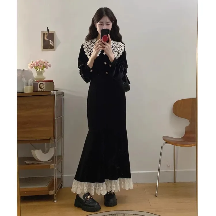 微胖妹妹大码复古蕾丝娃娃领连衣裙女款拼接赫本风丝绒鱼尾长裙