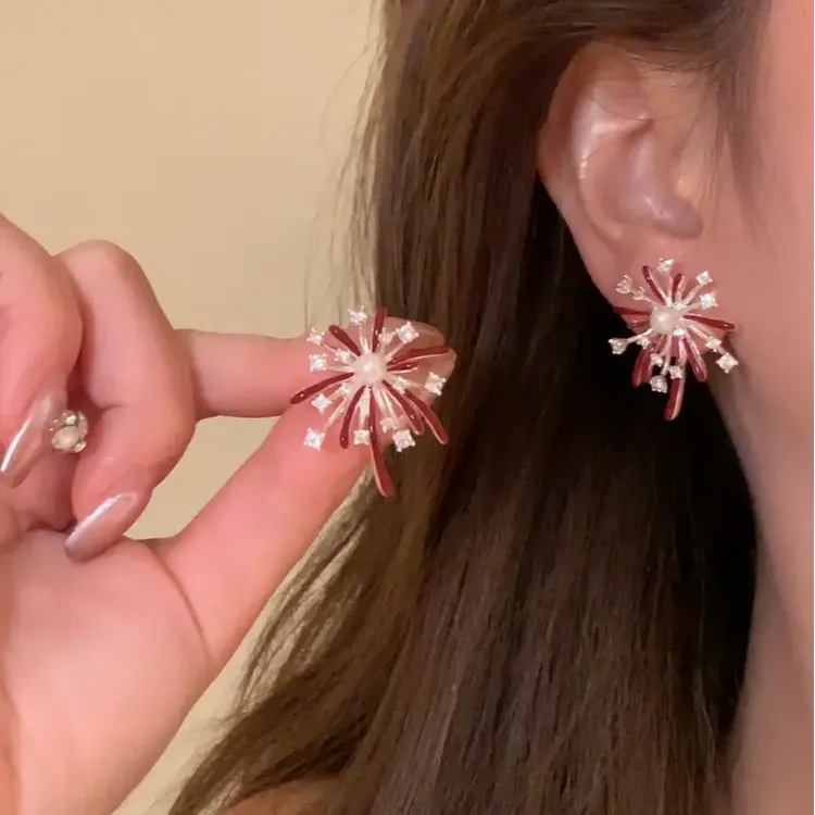 铜合金锆石耳饰 秋冬气质新年红闪锆焰花珍珠耳环女复古耳针耳饰