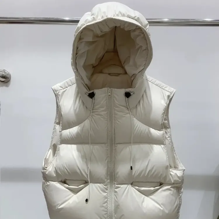 青青家 短款秋冬宽松保暖连帽马甲