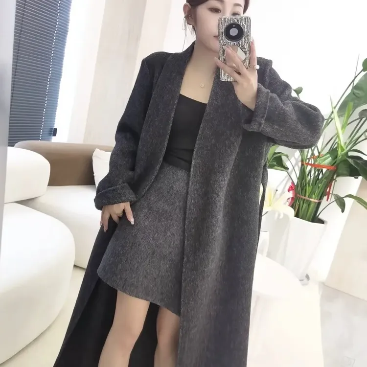 加厚款设计感十足秋冬长款双面翻领系带时尚毛呢大衣