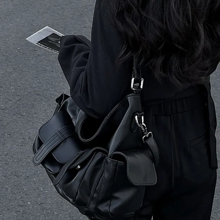 2024新款大容量机车辣妹包美式复古高级感软皮单肩托特包斜挎大包