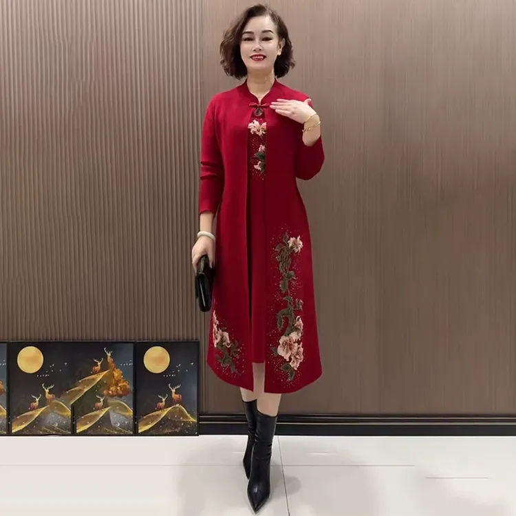 喜婆婆精美刺绣改良旗袍秋冬长款连衣裙结婚宴礼服妈妈针织裙155