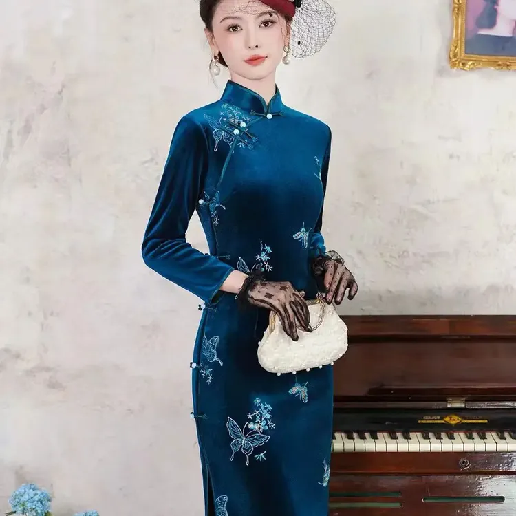 丝绒绣花2025走秀立领日常长袖冬款旗袍包臀裙气质长裙时尚贵夫人