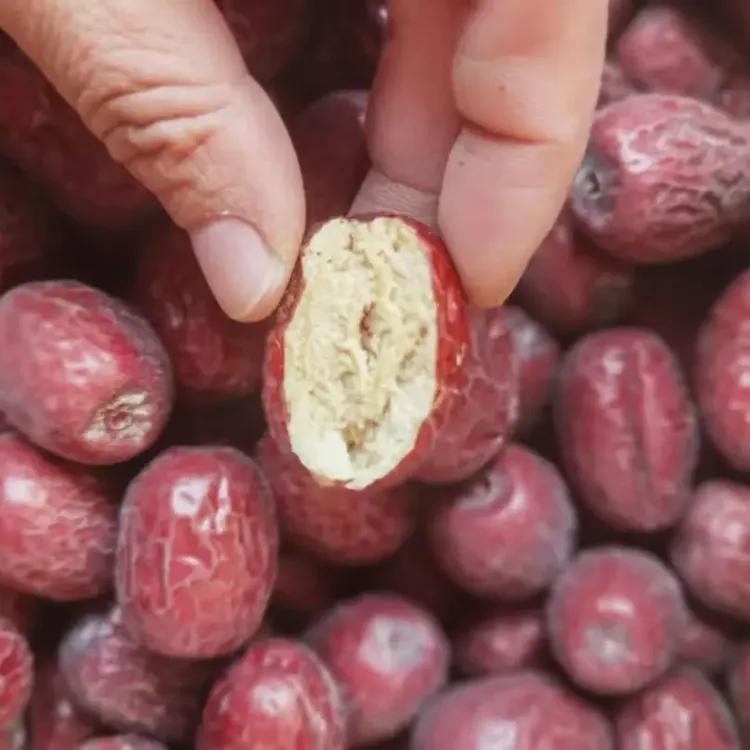 新疆原生态若羌灰枣未清洗吊干枣核小皮薄枣香浓郁