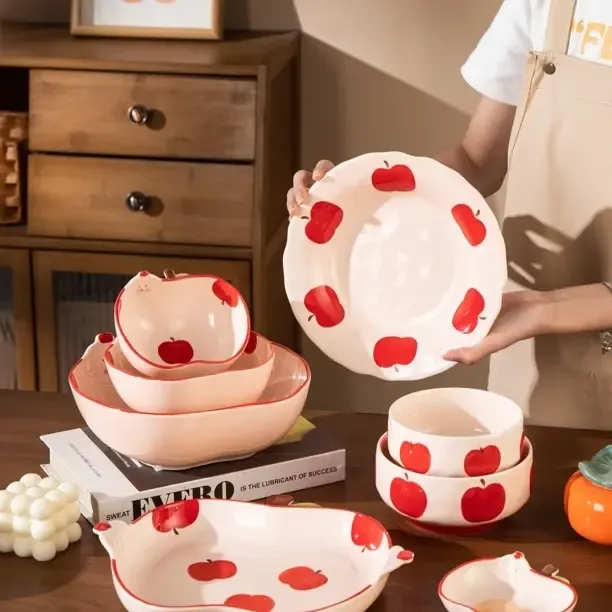 苹苹安安创意小狗苹果盘子餐具家用陶瓷饭碗高颜值甜品盘釉下彩