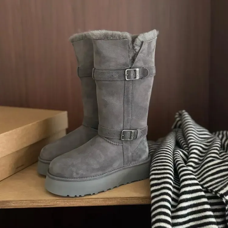 冬季新款加厚加绒厚底长筒雪地靴女款保暖百搭