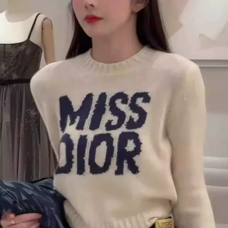 2024秋冬新款字母印花圆领长袖针织衫女慵懒风休闲百搭上衣潮女