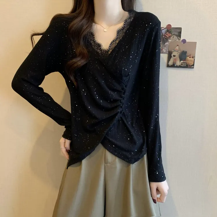 微胖妹妹大码2025春季新款不规则蕾丝V领长袖T恤女收腰遮肚上衣潮