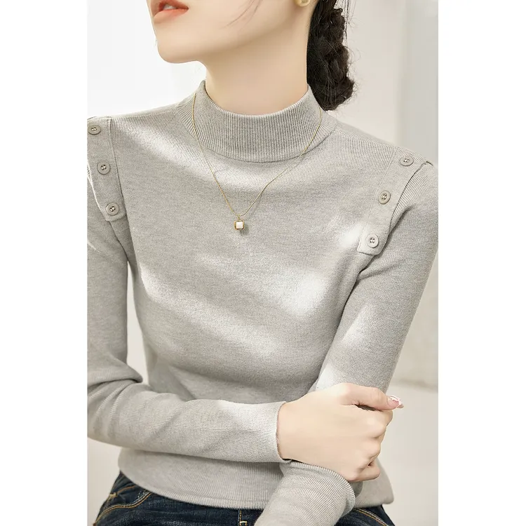 2025年冬季新款浅米灰长袖针织衫女装修身内搭打底上衣半高领毛衣