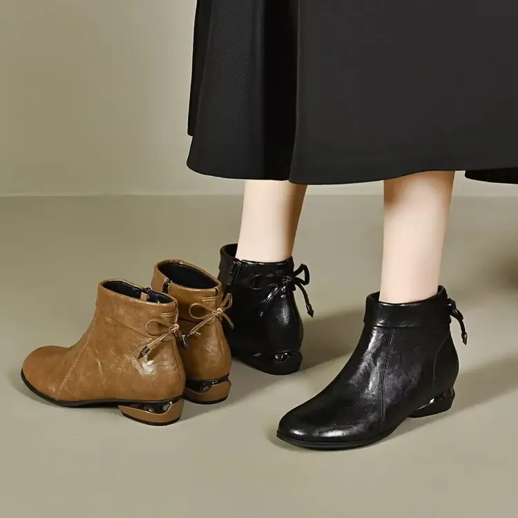 真皮小短靴女2024新款圆头软皮裸靴春秋单靴冬季加绒平底妈妈棉鞋