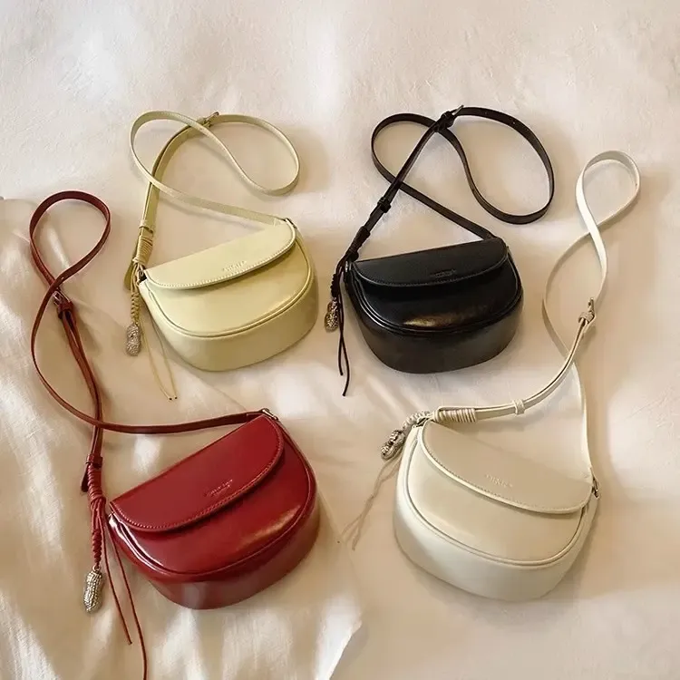 斜挎包店主马鞍包百搭小众半糖奶南风女栗原创夏天Chio2nd法式