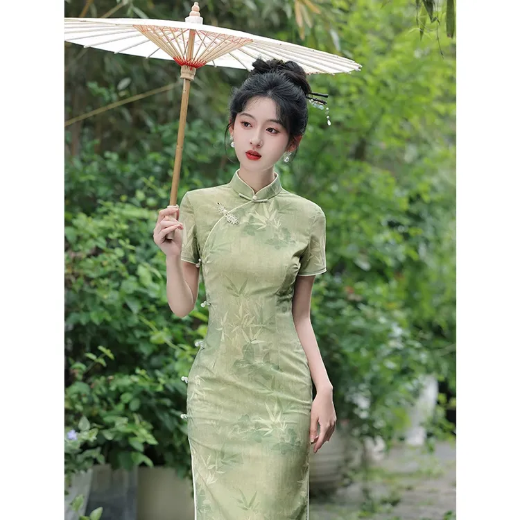 绿色竹叶送考少女旗袍新款2025年轻款改良日常穿气质高端长款夏季