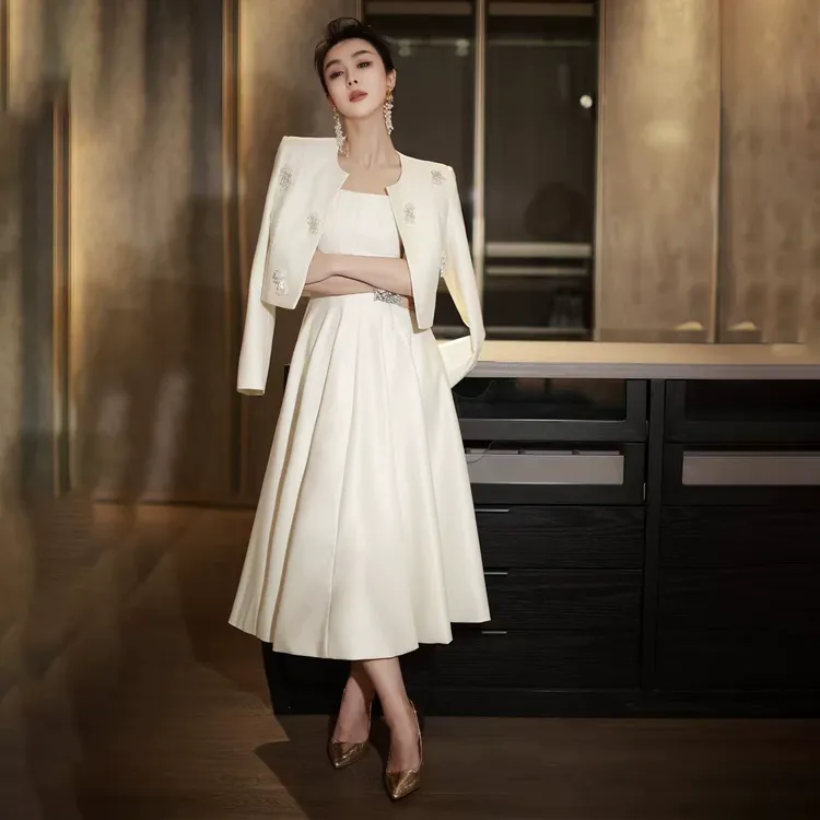 裙两件套气质大摆套装裙风春季镶钻短款西装外套吊带名媛高级感