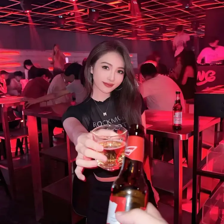 【专属*64G】2025款U盘经典慢摇视频酒吧美女dj车载u盘2025最