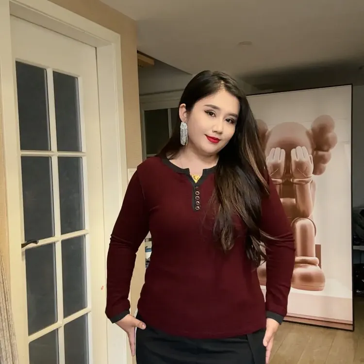 T恤宽松型吸汗纽扣长袖打底衫V领气质常规款修身