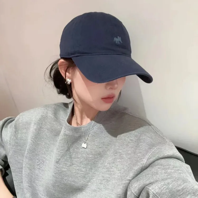 2025新款刺绣小狐狸棒球帽运动男女加深宽显脸小鸭舌帽遮阳大头围