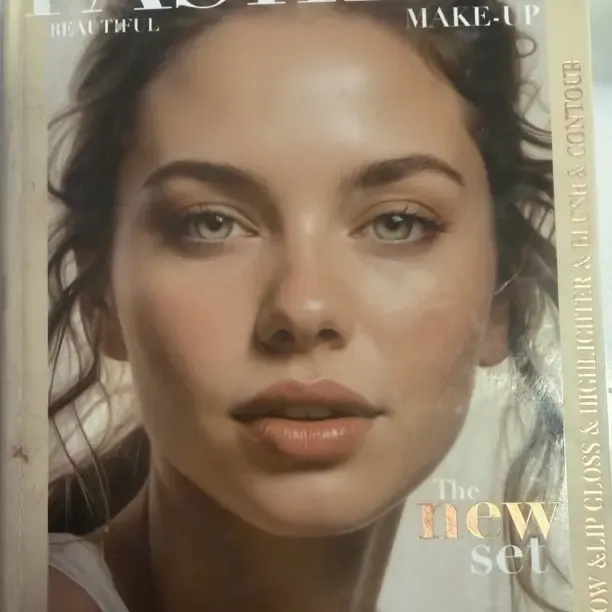 彩妆套装女补妆盘多功能眼影口红腮红高光修容组合欧美淡妆浓妆