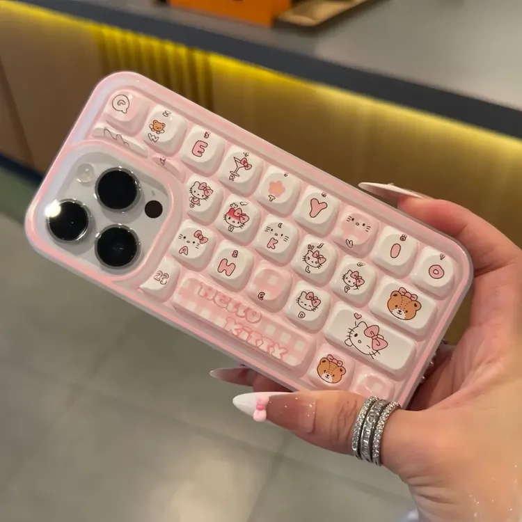 创意KT小新立体键盘壳适用苹果16promax手机壳15防摔14/13/12软套