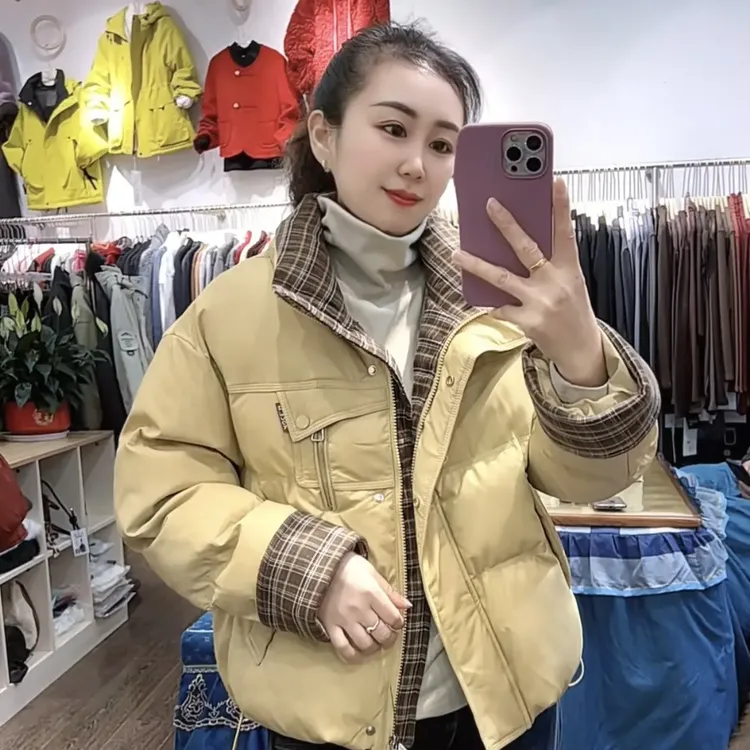 #8345石墨烯云绒小羊皮拼格子冬款外套