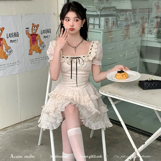 Acaine中长款方领泡泡袖波点小蛋糕连衣裙女夏季法式复古气质裙子