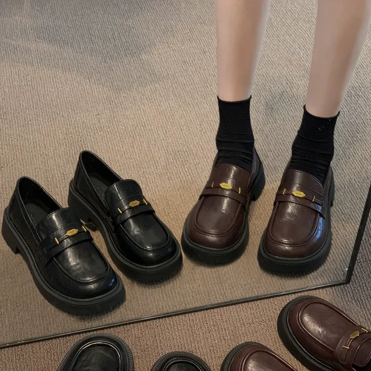 贾不假乐福鞋女2025春季新款鞋子复古通勤黑色厚底英伦风小皮鞋