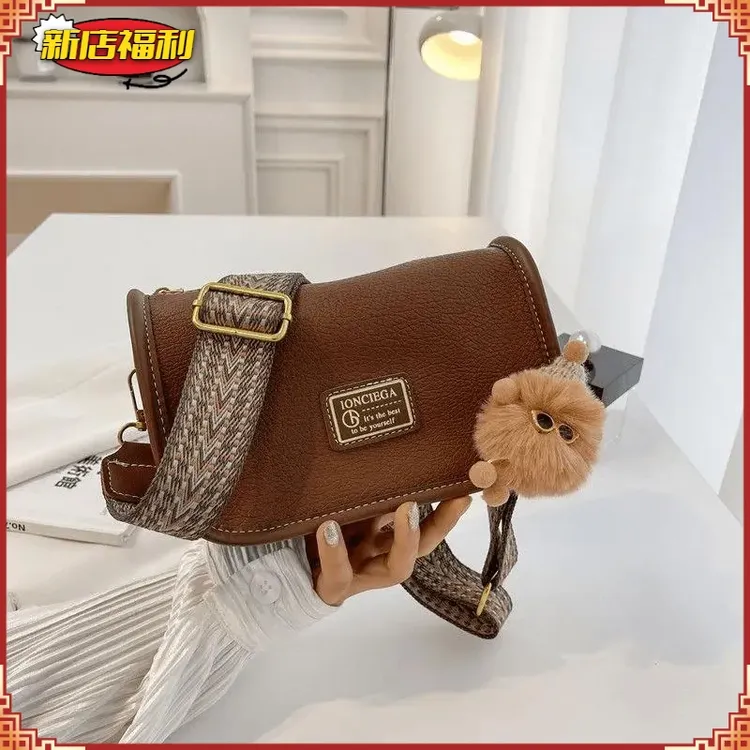 洋气时尚小众女士时尚休闲包包百搭女士小众腋下单肩肩包网红A197