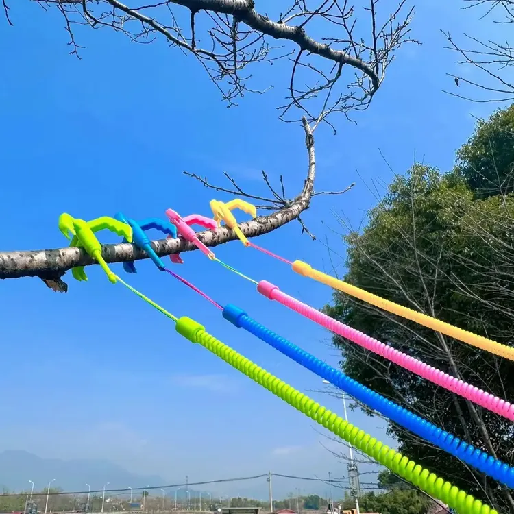 蛋仔派对网红新款飞天弹簧磁吸爪勾游戏道具生日礼物儿童解压玩具