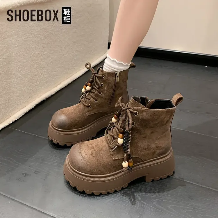 SHOEBOX鞋柜时尚复古纯色系带马丁靴女2025冬新款百搭短靴