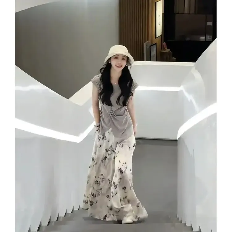 高级感轻奢设计感扭结收腰t恤夏2025新款时尚套装宽松垂感阔腿裤