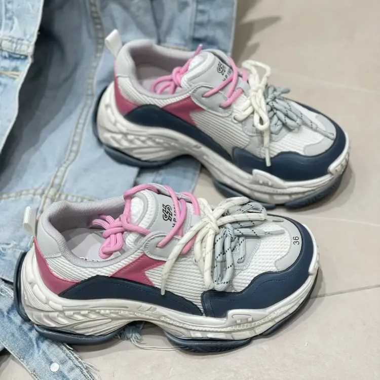 春季新款女款厚底轻便增高老爹鞋休闲爆款运动鞋