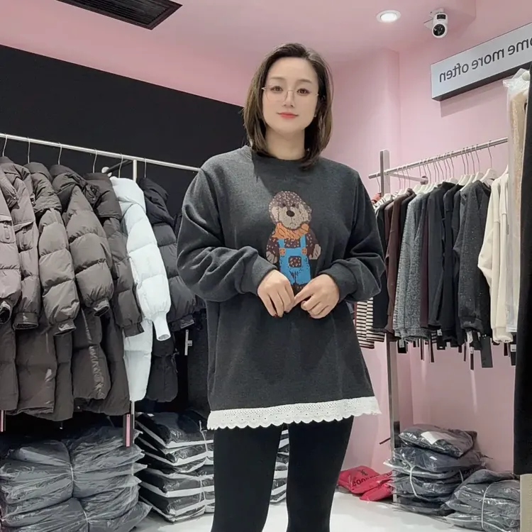 蕾丝拼接加绒长袖圆领秋冬显瘦百搭卫衣